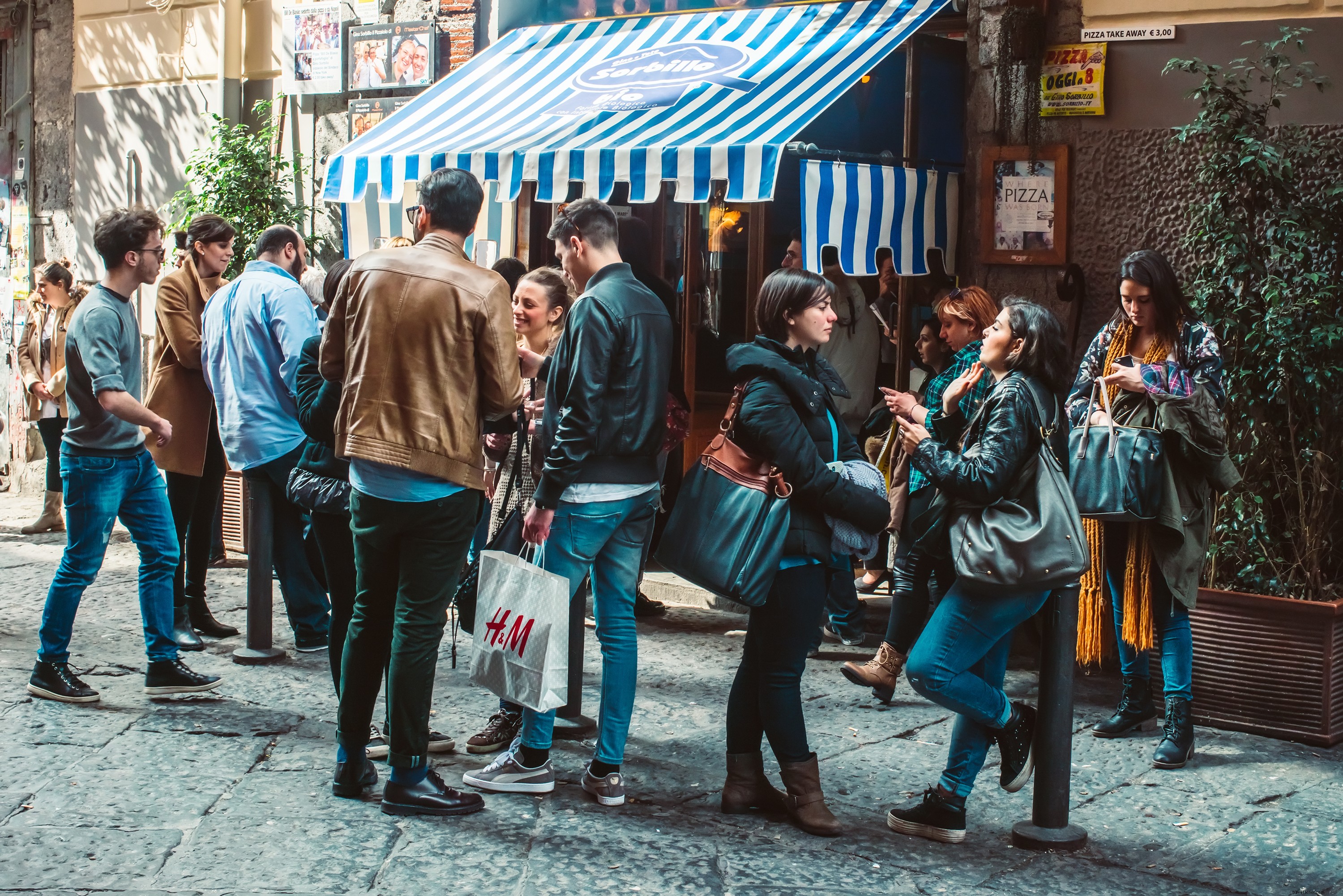 8 consejos para encontrar un buen restaurante mientras viaja 